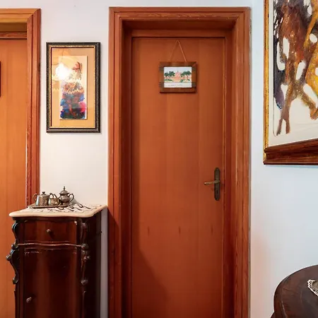 A Casa Di Gina بولينيانو آ ماري