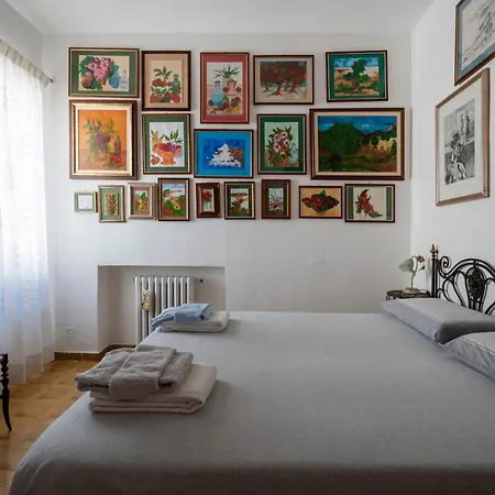 A Casa Di Gina Oda ve Kahvaltı 3*